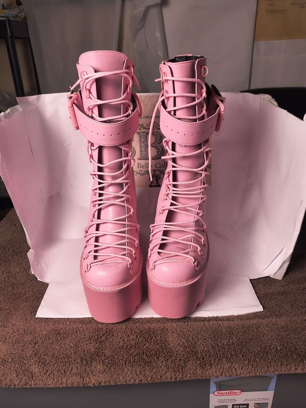 Sugar Thrillz Bubblegum Traitor Pink Platform Boots 11M Dolls Kill Rave
